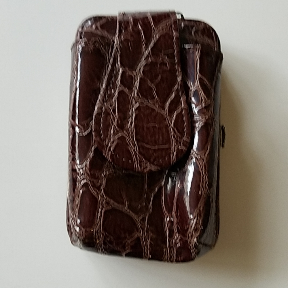 Metropolitan Cell Phone Holder/Wallet NWT